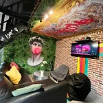 Capsule Art Deco - Jacuzzi - Netflix - Cinema - Arcade De Jeux & Nintendo Switch - 2 - Filet Suspendu Lägenhet Valenciennes